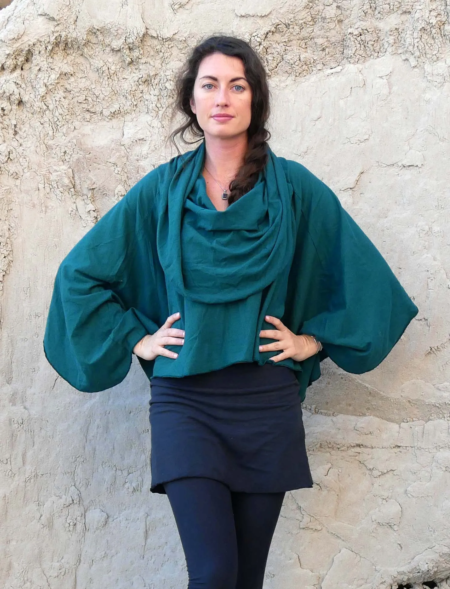 Super Cowl Aphrodite Cropped Cape